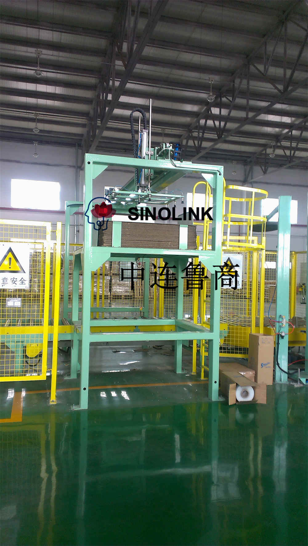 Автоматический манипулятор декартовых координат верхней пластины