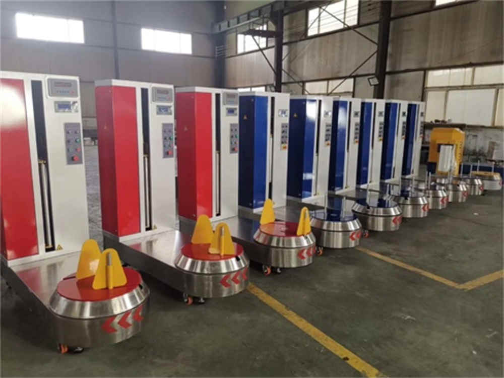 Машина для упаковки багажа