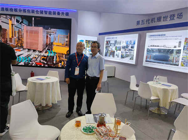 Полностью автоматическая онлайн-машина для упаковки поддонов в уголки Lenthen Paper Full Automatic Online Lenthen Paper Corner Pallet Wrapping Machine