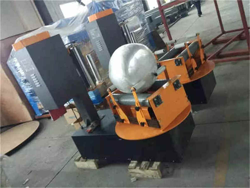 Упаковщик цилиндрического типа с предварительно натянутой капельной лентой Pre-stretched Drip Tape Cylinder Type Wrapper