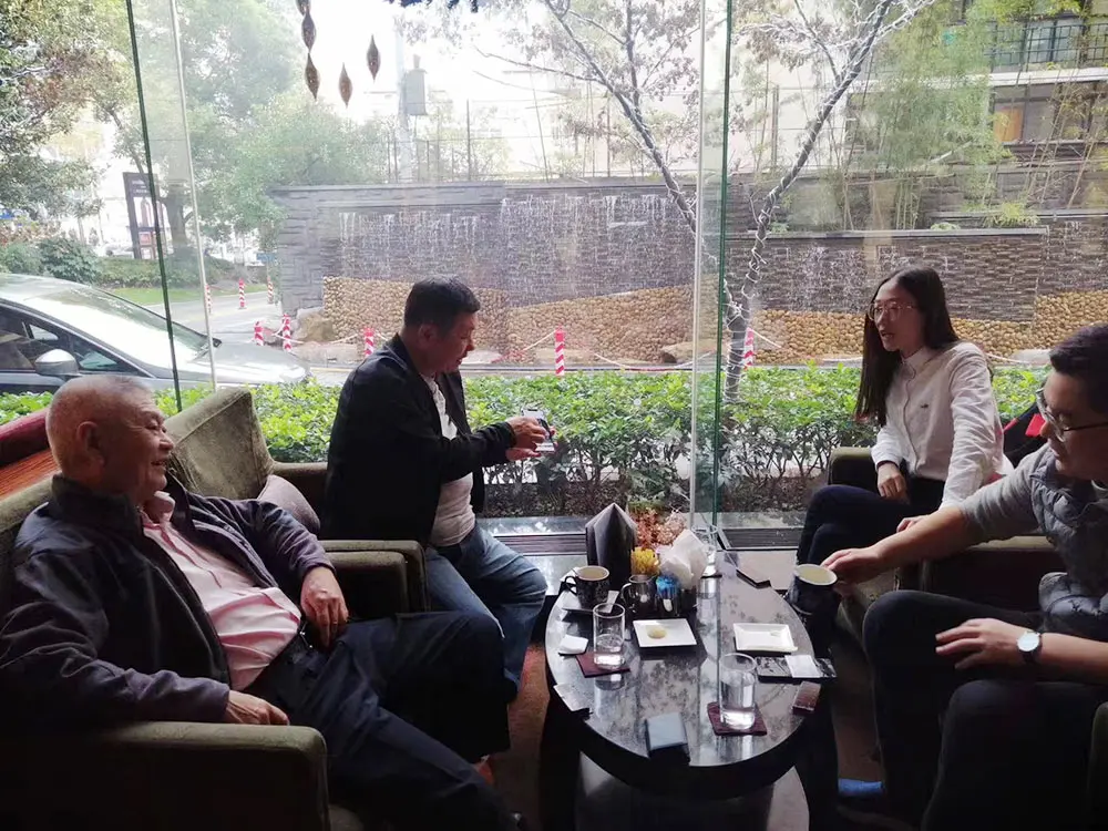 Clients From Singapore For Signing The Agreement On The Order Of 10sets Automatic Turntable Wrapper With Top Sheep Dispenser